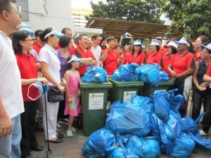 Members of Nee Soon community cleaning up at a litter-picking acitivity